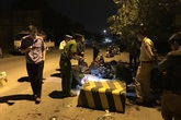 Húc vào cục bê tông giữa đường, con tử vong, mẹ bị thương nặng Húc vào cục bê tông giữa đường, con tử vong, mẹ bị thương nặng