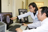 Đẩy mạnh ứng dụng CNTT trong KCB: Người dân không còn "ngại" khám bệnh bằng thẻ BHYT Đẩy mạnh ứng dụng CNTT trong KCB: Người dân không còn "ngại" khám bệnh bằng thẻ BHYT