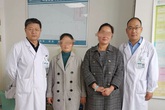 2 chị em ruột tự phát hiện ung thư vú nhờ 1 việc đơn giản, đến bác sĩ cũng phải khen ngợi và khuyên mọi người học theo 2 chị em ruột tự phát hiện ung thư vú nhờ 1 việc đơn giản, đến bác sĩ cũng phải khen ngợi và khuyên mọi người học theo