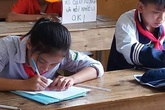 Không thích bị các bạn sao chép bài, nam sinh đã có hành động cực kỳ gắt Không thích bị các bạn sao chép bài, nam sinh đã có hành động cực kỳ gắt
