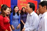 Bộ trưởng Phùng Xuân Nhạ: Mong thầy cô sẽ giữ mãi nhiệt huyết, đam mê với nghề Bộ trưởng Phùng Xuân Nhạ: Mong thầy cô sẽ giữ mãi nhiệt huyết, đam mê với nghề