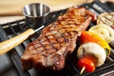 Thịt bò ăn kiểu này độc vô cùng, biết mà tránh kẻo "hối không kịp" Thịt bò ăn kiểu này độc vô cùng, biết mà tránh kẻo "hối không kịp"