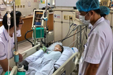 Cứu sống bé trai 2 tuổi sốc phản vệ, ngừng thở, ngừng tim sau khi tiêm kháng sinh Cứu sống bé trai 2 tuổi sốc phản vệ, ngừng thở, ngừng tim sau khi tiêm kháng sinh