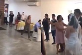 Cô gái xông vào đám cưới nói yêu chú rể, tát cô dâu, nội tình bên trong mới gây bất ngờ Cô gái xông vào đám cưới nói yêu chú rể, tát cô dâu, nội tình bên trong mới gây bất ngờ
