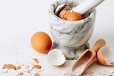 Làm trứng rán xong đừng vội vứt vỏ trứng đi, những tác dụng hay ho của nó sẽ khiến bạn ngạc nhiên đấy Làm trứng rán xong đừng vội vứt vỏ trứng đi, những tác dụng hay ho của nó sẽ khiến bạn ngạc nhiên đấy