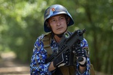 Huy Khánh: 'Sao nhập ngũ vui nhất là lúc tắm chung' Huy Khánh: 'Sao nhập ngũ vui nhất là lúc tắm chung'