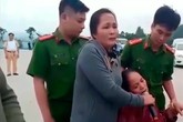 Đối tượng dùng hàng "nóng" chống trả hàng trăm cảnh sát ở Hà Tĩnh bị bắt như thế nào? Đối tượng dùng hàng "nóng" chống trả hàng trăm cảnh sát ở Hà Tĩnh bị bắt như thế nào?