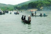Nghi phạm hiếp dâm bỏ quên dép, rơi điện thoại ở hiện trường Nghi phạm hiếp dâm bỏ quên dép, rơi điện thoại ở hiện trường