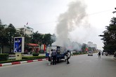 Xe tải bốc cháy vì vừa chạy vừa nấu bánh chưng Xe tải bốc cháy vì vừa chạy vừa nấu bánh chưng