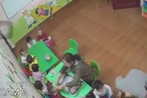 Cô giáo đánh trẻ tím mặt vì không ăn: Nhóm lớp hoạt động “chui” Cô giáo đánh trẻ tím mặt vì không ăn: Nhóm lớp hoạt động “chui”