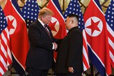 Hình ảnh ghi dấu ấn của Tổng thống Trump và Chủ tịch Kim Jong-un tại Hà Nội Hình ảnh ghi dấu ấn của Tổng thống Trump và Chủ tịch Kim Jong-un tại Hà Nội