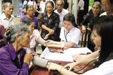 Số người cao tuổi Việt Nam tăng nhanh: Thách thức chính sách về y tế và phúc lợi xã hội Số người cao tuổi Việt Nam tăng nhanh: Thách thức chính sách về y tế và phúc lợi xã hội
