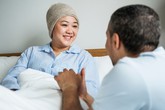 Bảo hiểm ung thư: Giải pháp tài chính ưu việt Bảo hiểm ung thư: Giải pháp tài chính ưu việt