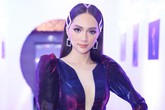 Hương Giang, Hoàng Thùy 'đua' vẻ gợi cảm ở sự kiện Hương Giang, Hoàng Thùy 'đua' vẻ gợi cảm ở sự kiện
