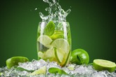 Có nên uống nước chanh để giải rượu? Có nên uống nước chanh để giải rượu?