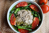 Canh cua rau cần thanh mát cho ngày nóng Canh cua rau cần thanh mát cho ngày nóng