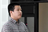 Thanh niên đâm hai nhát dao vào ngực người va chạm xe máy Thanh niên đâm hai nhát dao vào ngực người va chạm xe máy