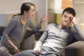 Nhận quả đắng khi trăm phương nghìn kế giữ chồng hotboy Nhận quả đắng khi trăm phương nghìn kế giữ chồng hotboy