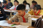Giây phút nam sinh lớp 9 lao mình xuống sông cứu 3 học sinh khỏi đuối nước Giây phút nam sinh lớp 9 lao mình xuống sông cứu 3 học sinh khỏi đuối nước