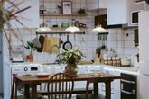 Bà mẹ đơn thân xinh đẹp gây bất ngờ nhờ giải pháp "nới rộng không gian" 45m² thành 135m² chất lừ Bà mẹ đơn thân xinh đẹp gây bất ngờ nhờ giải pháp "nới rộng không gian" 45m² thành 135m² chất lừ