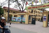 Giáo viên sờ vào vùng kín học sinh không thể “núp bóng” trêu đùa, thương mến Giáo viên sờ vào vùng kín học sinh không thể “núp bóng” trêu đùa, thương mến