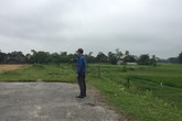 Hà Tĩnh: Con đường đang xây dựng bị bỏ “cụt” giữa cánh đồng, người dân gặp khó Hà Tĩnh: Con đường đang xây dựng bị bỏ “cụt” giữa cánh đồng, người dân gặp khó