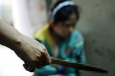 Bố giết mẹ, 2 con gái gửi đơn bãi nại thay cái gật đầu tha thứ Bố giết mẹ, 2 con gái gửi đơn bãi nại thay cái gật đầu tha thứ