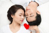 Nước mắt của người vợ sau 2 tháng ngủ với chồng mà vẫn còn trinh Nước mắt của người vợ sau 2 tháng ngủ với chồng mà vẫn còn trinh