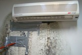 Dấu hiệu cảnh báo điều hòa 'quá tải' trong những ngày nóng Dấu hiệu cảnh báo điều hòa 'quá tải' trong những ngày nóng