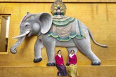 Ốc Thanh Vân khóc khi thấy Mai Phương cầu nguyện ở Bhutan Ốc Thanh Vân khóc khi thấy Mai Phương cầu nguyện ở Bhutan