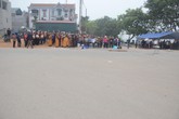 Hãi hùng lời kể nhân chứng vụ tai nạn làm 7 người chết: “Nhiều người xua tay, chiếc xe khách vẫn lao thẳng vào đoàn đưa tang” Hãi hùng lời kể nhân chứng vụ tai nạn làm 7 người chết: “Nhiều người xua tay, chiếc xe khách vẫn lao thẳng vào đoàn đưa tang”