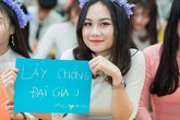 Thợ ảnh bức xúc khi bị cả lớp chê ảnh kỷ yếu xấu, đòi lại tiền Thợ ảnh bức xúc khi bị cả lớp chê ảnh kỷ yếu xấu, đòi lại tiền