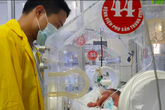 Người mẹ ung thư giai đoạn cuối vẫn quyết sinh con chưa được gặp thiên thần nhỏ của mình Người mẹ ung thư giai đoạn cuối vẫn quyết sinh con chưa được gặp thiên thần nhỏ của mình