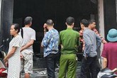 Mâu thuẫn tình cảm, phóng hỏa thiêu rụi shop quần áo của vợ “hờ”? Mâu thuẫn tình cảm, phóng hỏa thiêu rụi shop quần áo của vợ “hờ”?