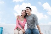 Đêm tân hôn, tôi mặc váy đỏ, xức nước hoa, trang điểm kỹ càng đầy quyến rũ nhưng chưa kịp làm gì thì chồng đã vội vàng chạy đi Đêm tân hôn, tôi mặc váy đỏ, xức nước hoa, trang điểm kỹ càng đầy quyến rũ nhưng chưa kịp làm gì thì chồng đã vội vàng chạy đi