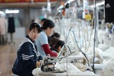 Quy định làm thêm giờ nếu thiếu chặt chẽ, người lao động sẽ bị “vắt sức” Quy định làm thêm giờ nếu thiếu chặt chẽ, người lao động sẽ bị “vắt sức”