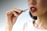 Lượng nhựa con người ăn vào mỗi tuần đủ để ép một thẻ ngân hàng Lượng nhựa con người ăn vào mỗi tuần đủ để ép một thẻ ngân hàng