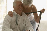 Tái hôn lúc 67 tuổi, "chuyện ấy" thế nào là... vừa? Tái hôn lúc 67 tuổi, "chuyện ấy" thế nào là... vừa?