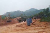 Tam Nông - Phú Thọ: Lợi dụng san gạt đường đi để khai thác khoáng sản trái phép? Tam Nông - Phú Thọ: Lợi dụng san gạt đường đi để khai thác khoáng sản trái phép?