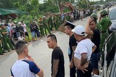 Người gọi Giang '36' đến vây cảnh sát: Nghĩ mình không sai nên 'theo lên xe 113 đi luôn' Người gọi Giang '36' đến vây cảnh sát: Nghĩ mình không sai nên 'theo lên xe 113 đi luôn'