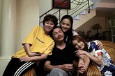 Chân dung ít người biết về 4 cô gái viết kịch bản phim 'Về nhà đi con' đang gây 'sốt' Chân dung ít người biết về 4 cô gái viết kịch bản phim 'Về nhà đi con' đang gây 'sốt'