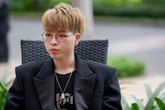 Ở tuổi 23, Đức phúc có xe xịn, nhà vài tỷ đồng và 10 sổ tiết kiệm sau khi "dao kéo" tân trang nhan sắc Ở tuổi 23, Đức phúc có xe xịn, nhà vài tỷ đồng và 10 sổ tiết kiệm sau khi "dao kéo" tân trang nhan sắc