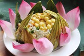 Cơm hấp lá sen thanh mát ngày hè Cơm hấp lá sen thanh mát ngày hè