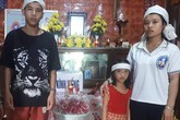 Xin đặc cách tốt nghiệp cho nữ sinh ở Hà Tĩnh bỏ thi giữa chừng về chịu tang bố Xin đặc cách tốt nghiệp cho nữ sinh ở Hà Tĩnh bỏ thi giữa chừng về chịu tang bố