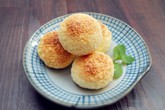 Cách làm mẻ bánh núm dừa để dành cho con ăn vặt cả tuần Cách làm mẻ bánh núm dừa để dành cho con ăn vặt cả tuần