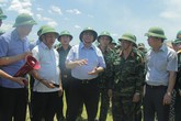 Trưởng Ban Tổ chức Trung ương trực tiếp kiểm tra hiện trường vụ cháy kinh hoàng ở Hà Tĩnh Trưởng Ban Tổ chức Trung ương trực tiếp kiểm tra hiện trường vụ cháy kinh hoàng ở Hà Tĩnh