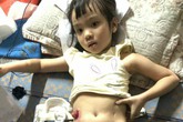 Cô bé chưa một ngày được đi vệ sinh bình thường nhận được nhiều sự hỗ trợ của bạn đọc Cô bé chưa một ngày được đi vệ sinh bình thường nhận được nhiều sự hỗ trợ của bạn đọc