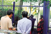 Thi vào lớp 10 tại Hà Nội: Căng thẳng, áp lực đến phát khóc Thi vào lớp 10 tại Hà Nội: Căng thẳng, áp lực đến phát khóc