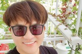 41 tuổi vẫn chưa lấy vợ, MC Đại Nghĩa trồng cả vườn rau xum xuê trên sân thượng để tự nuôi mình 41 tuổi vẫn chưa lấy vợ, MC Đại Nghĩa trồng cả vườn rau xum xuê trên sân thượng để tự nuôi mình