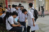 Kỳ thi THPT Quốc gia 2019: Môn tự luận duy nhất vắng điểm cao, nhiều “liệt” Kỳ thi THPT Quốc gia 2019: Môn tự luận duy nhất vắng điểm cao, nhiều “liệt”